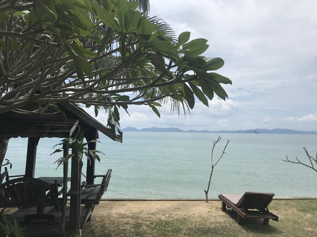 Koh Kwang Seaview Hotel Klong Muang Beach Bagian luar foto