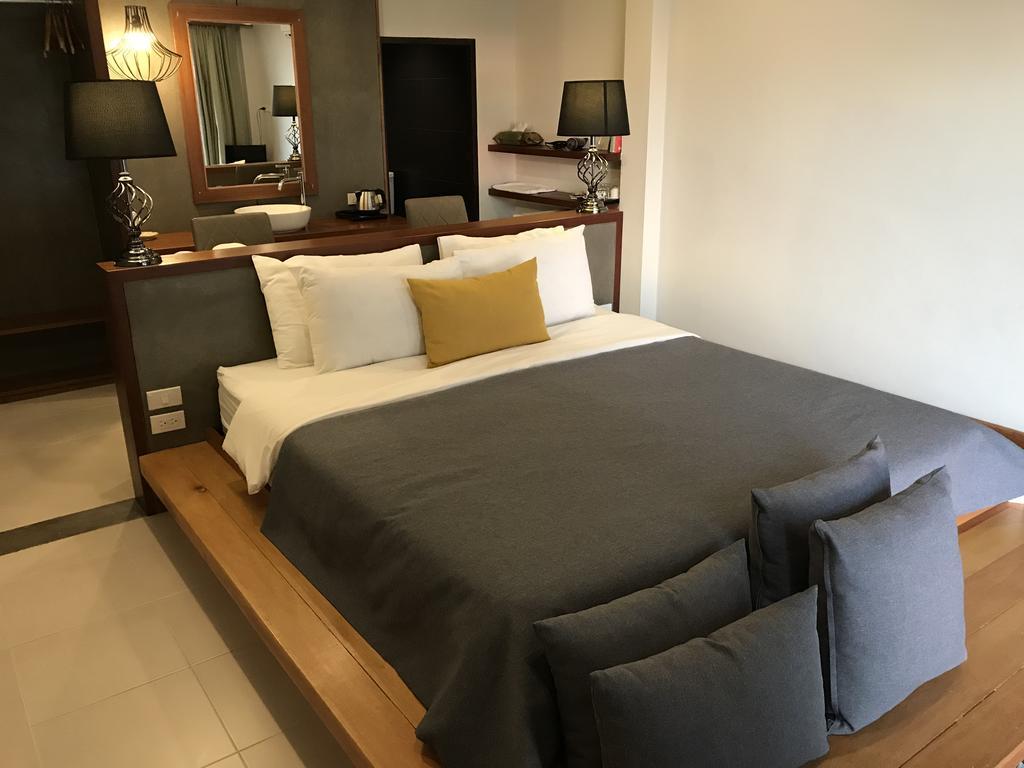 Koh Kwang Seaview Hotel Klong Muang Beach Bagian luar foto